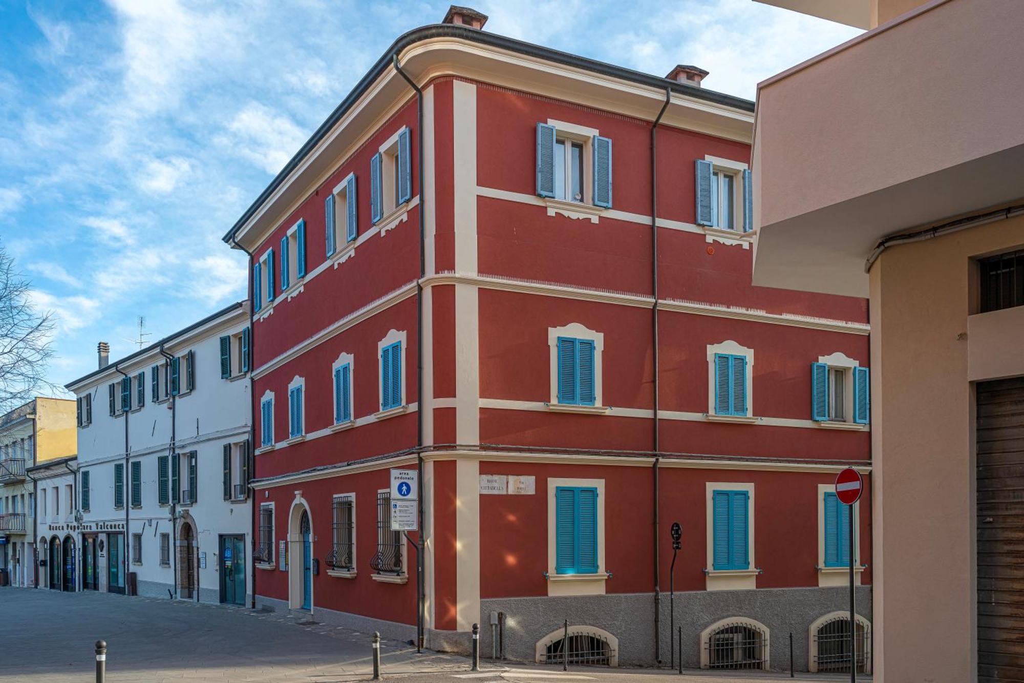 Lamalatestina Suite - Apartment In Front Of The Castle Rimini Exterior foto